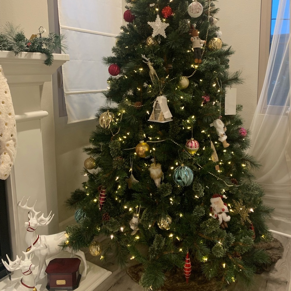 7.5 feet Christmas free for sale.